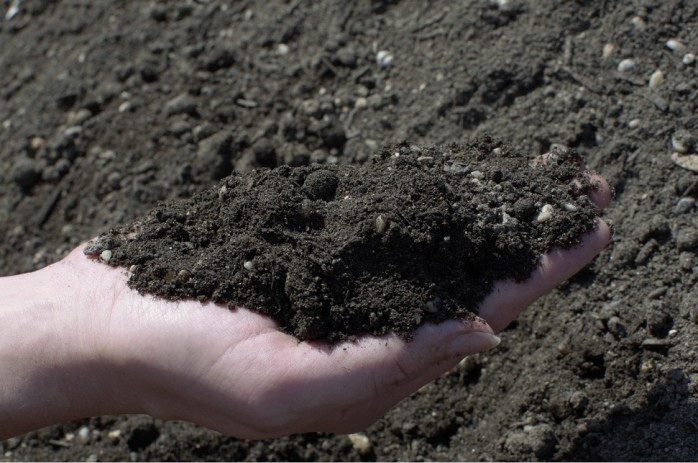 Kompostáreň | Záhradná zemina špeciál (certifikovaná ÚKSUP)